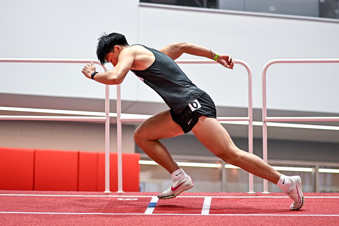 MIT indoor 200 start